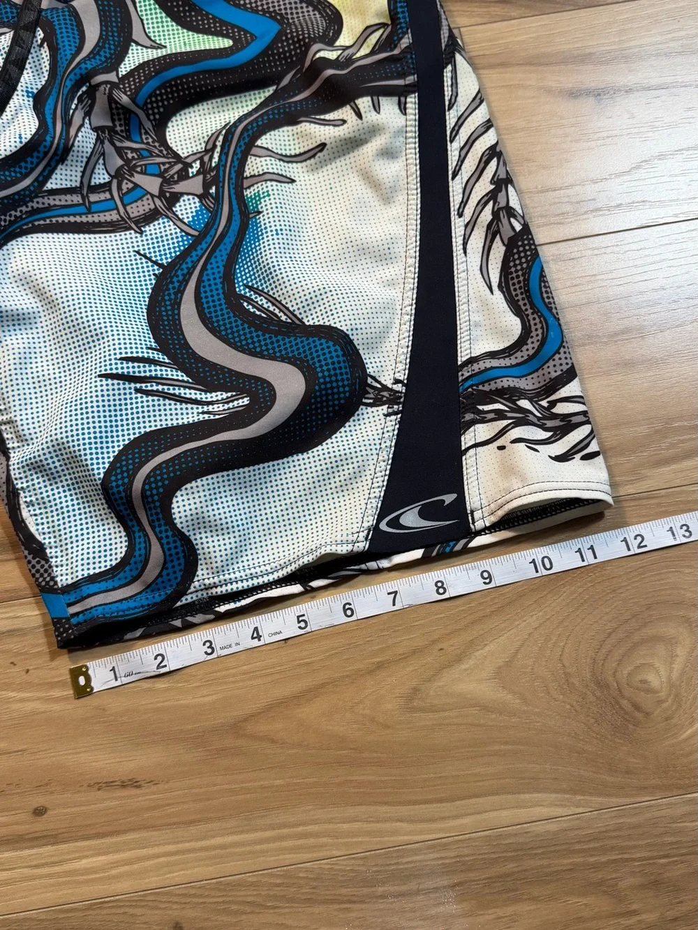 O'Neill Men's Blue, White & Lime Graphic Board Shorts